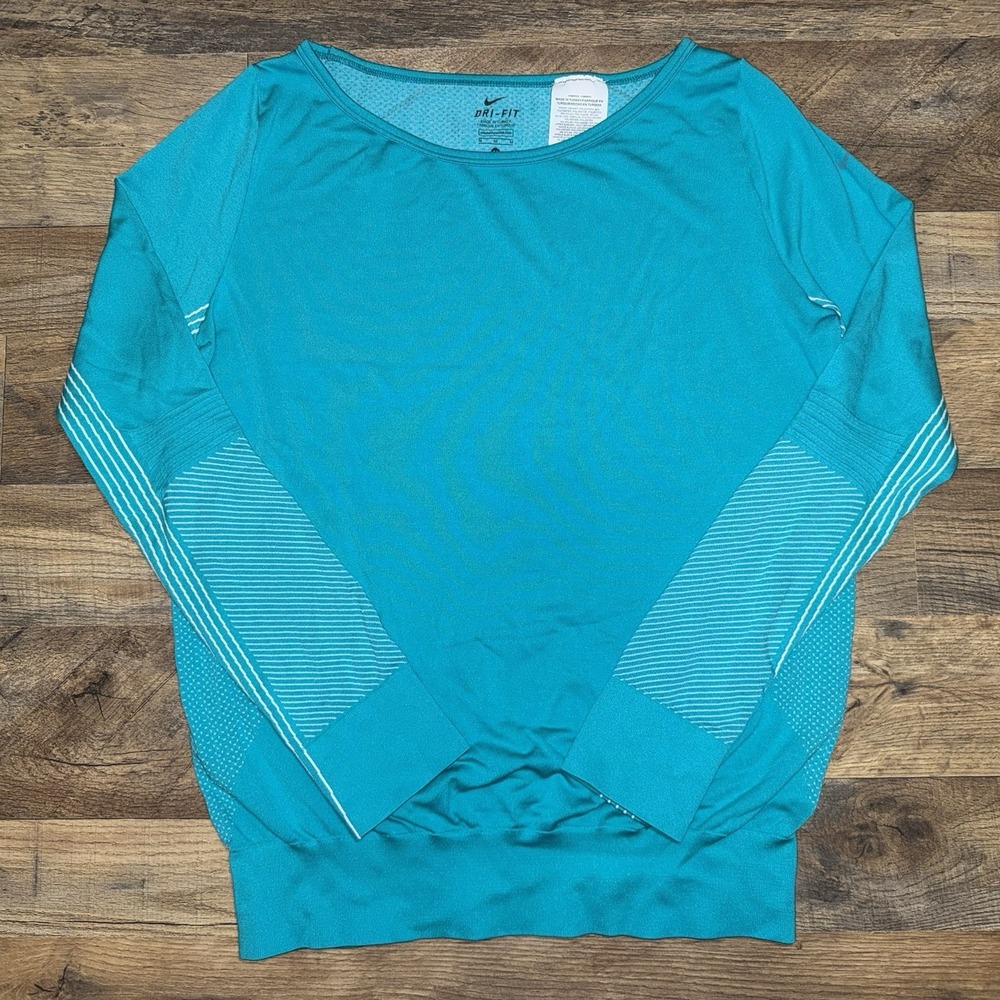 Nike‎ Women's Size M Teal Dri-Fit Epic Crew Knit Training Shirt